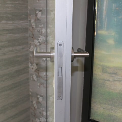 Luvi Model Cam Kanat Gizli Kasalı Ahşap Kapı